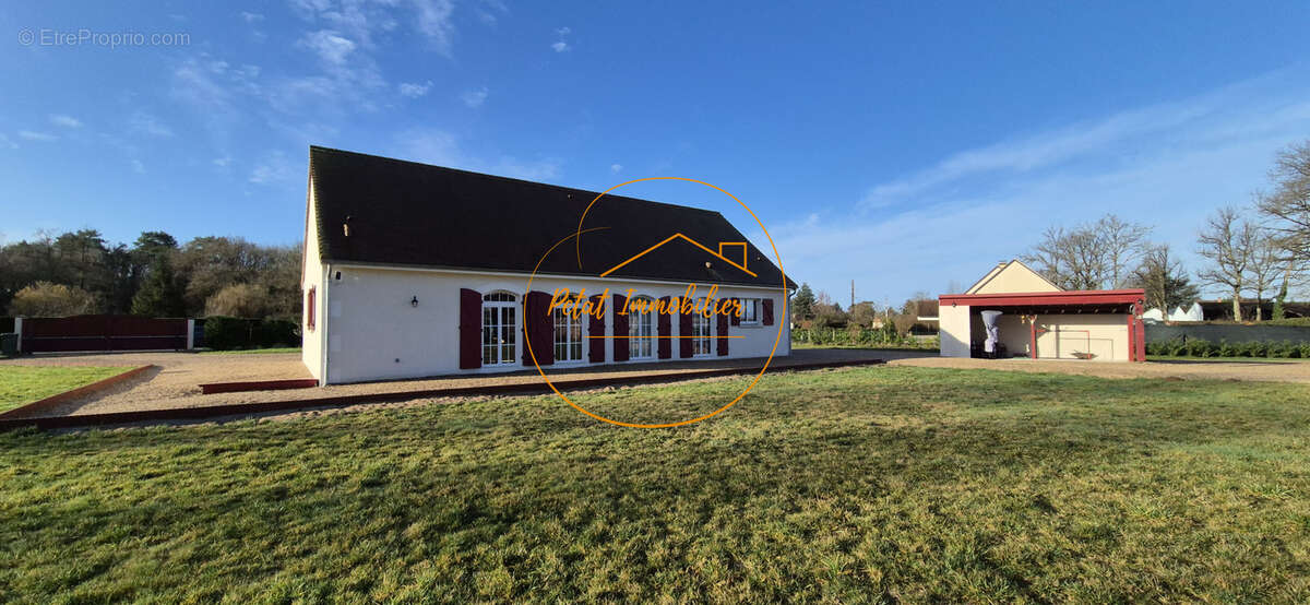 Maison à LA FERTE-SAINT-CYR