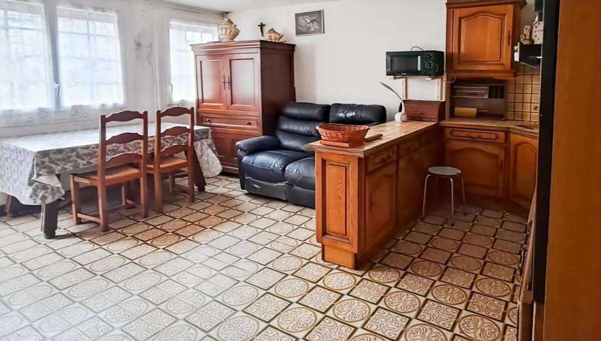 Maison à SARRANCOLIN