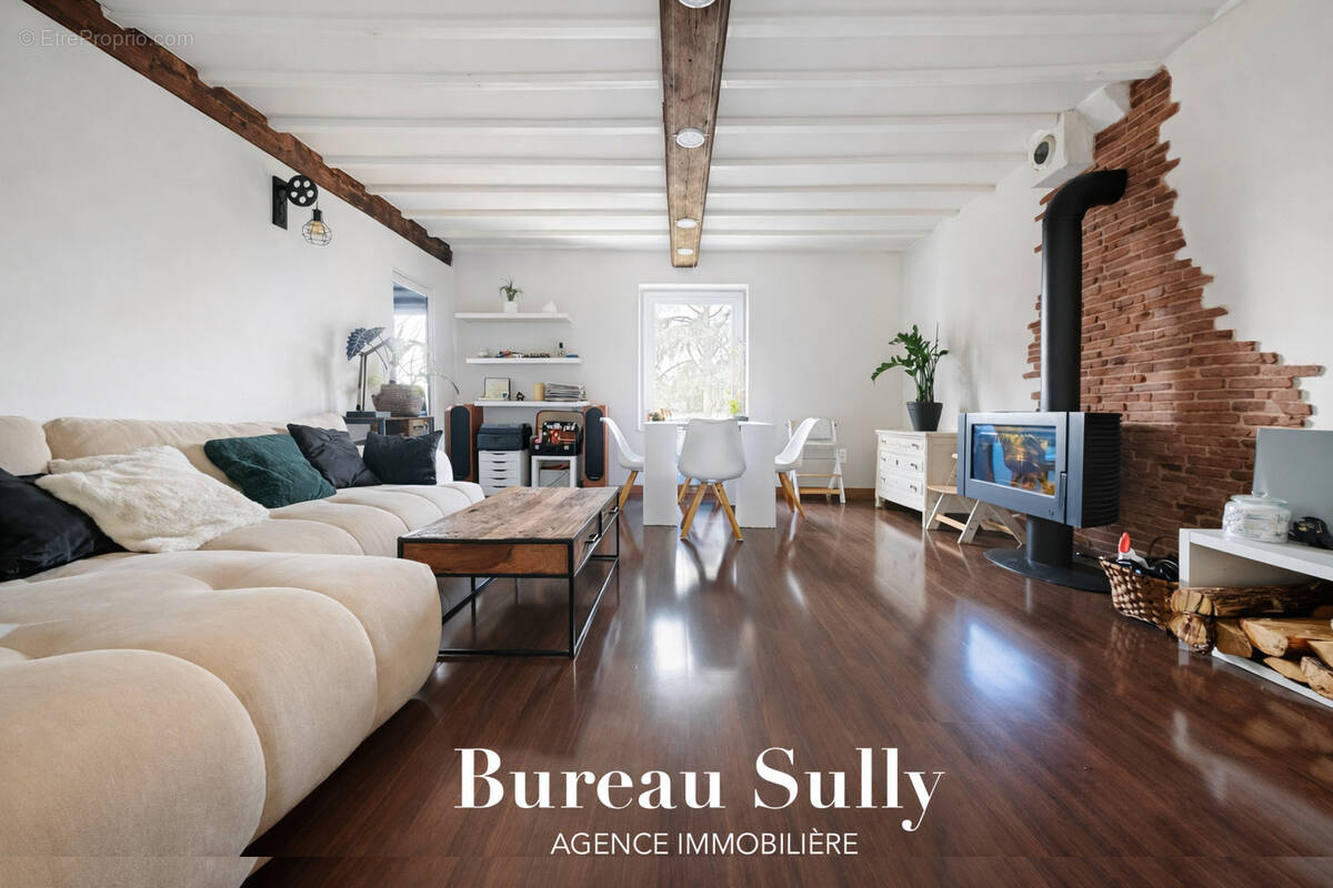 Appartement à CHARBONNIERES-LES-BAINS