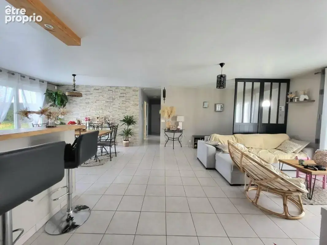 Maison plain-pied, 4 chambres, garage et jardin - photo 8