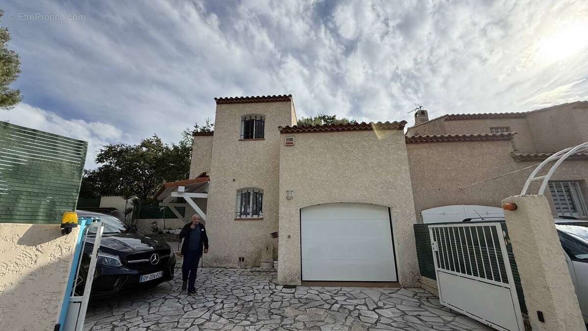 Maison à SIX-FOURS-LES-PLAGES
