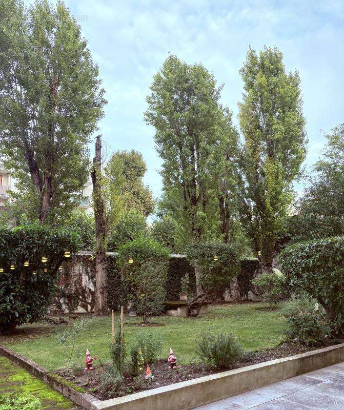 Appartement à SAINT-MAUR-DES-FOSSES