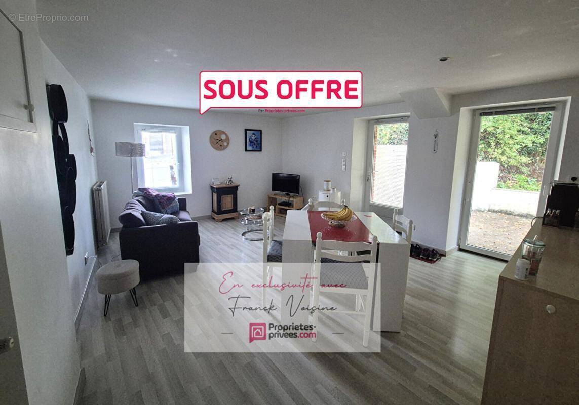 Maison à LES HERBIERS