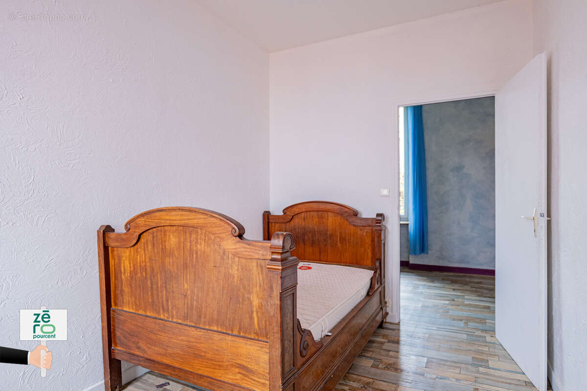 Maison à CHAMPAGNE-LES-MARAIS