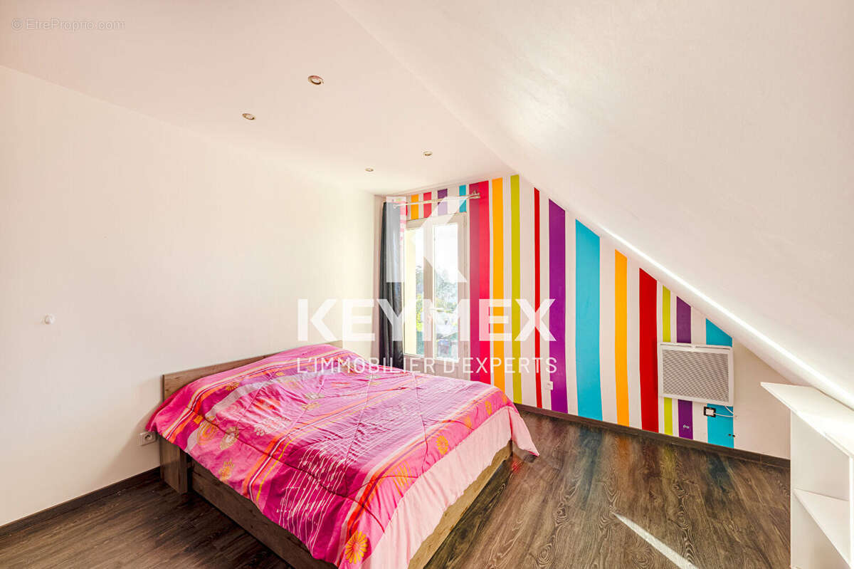 Maison à SAINTE-GENEVIEVE