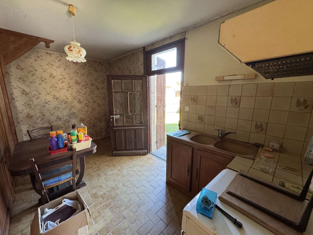 Maison à BARBEZIEUX-SAINT-HILAIRE