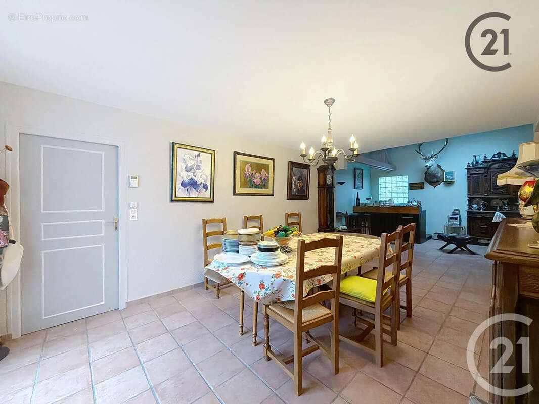 Maison à SAINTE-SAVINE