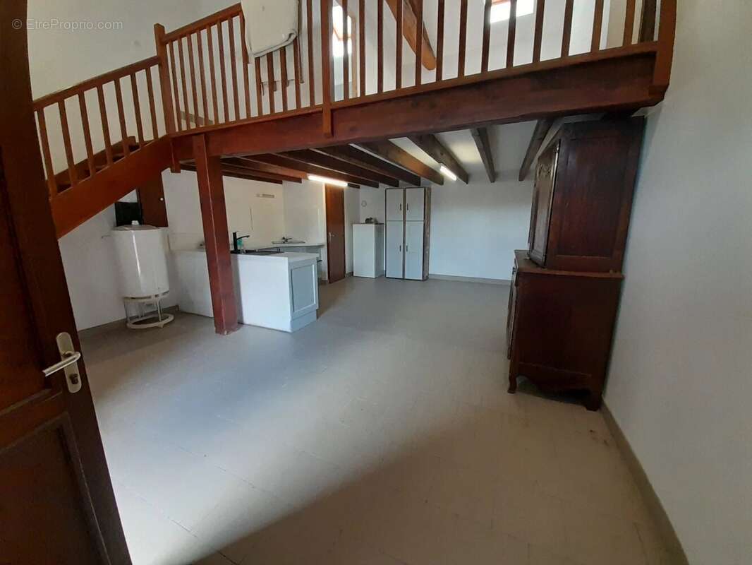 Maison à BUSSIERE-POITEVINE