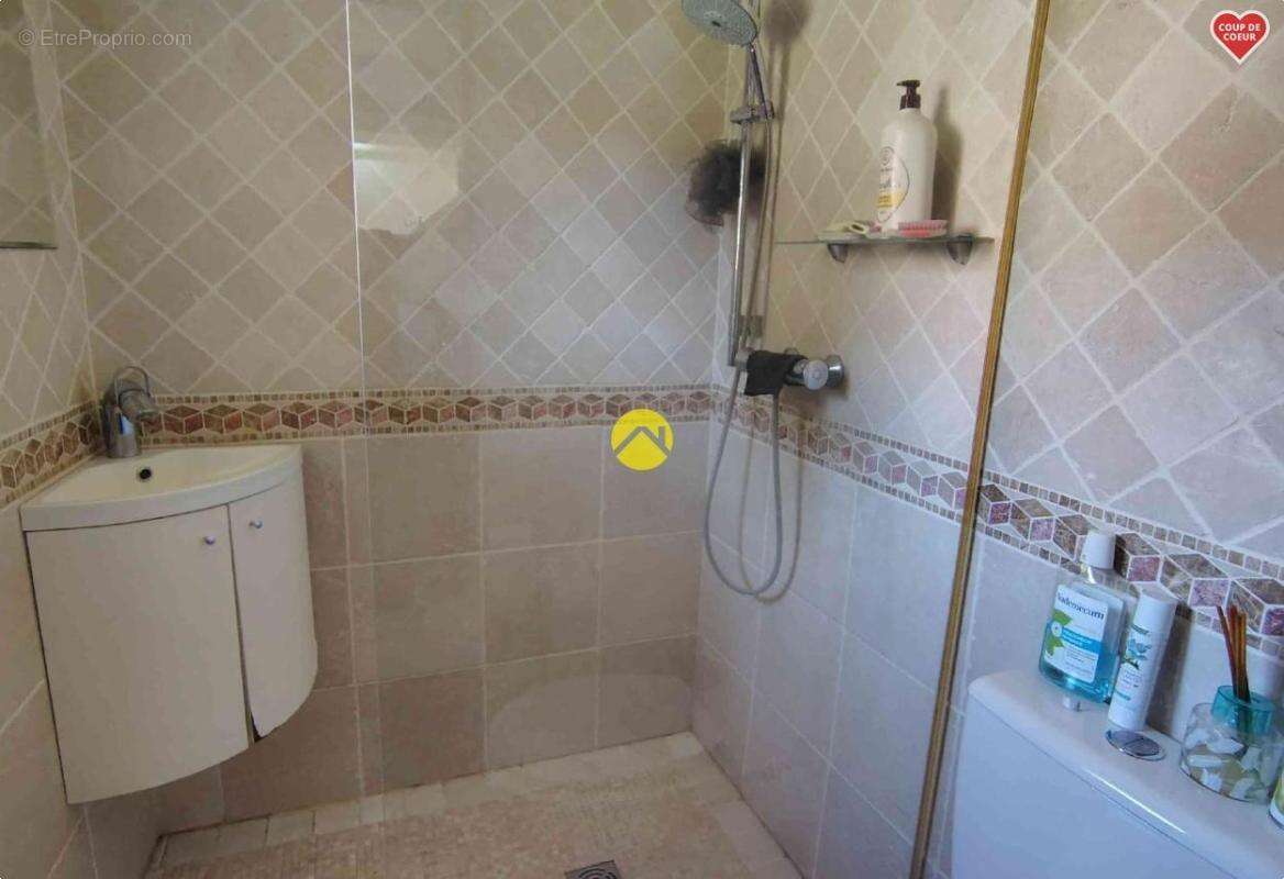 Maison à AUGY-SUR-AUBOIS