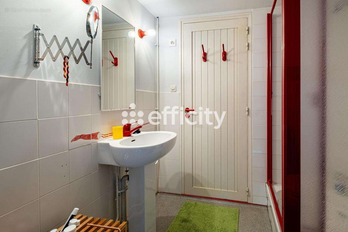 Maison à SAINT-LYPHARD