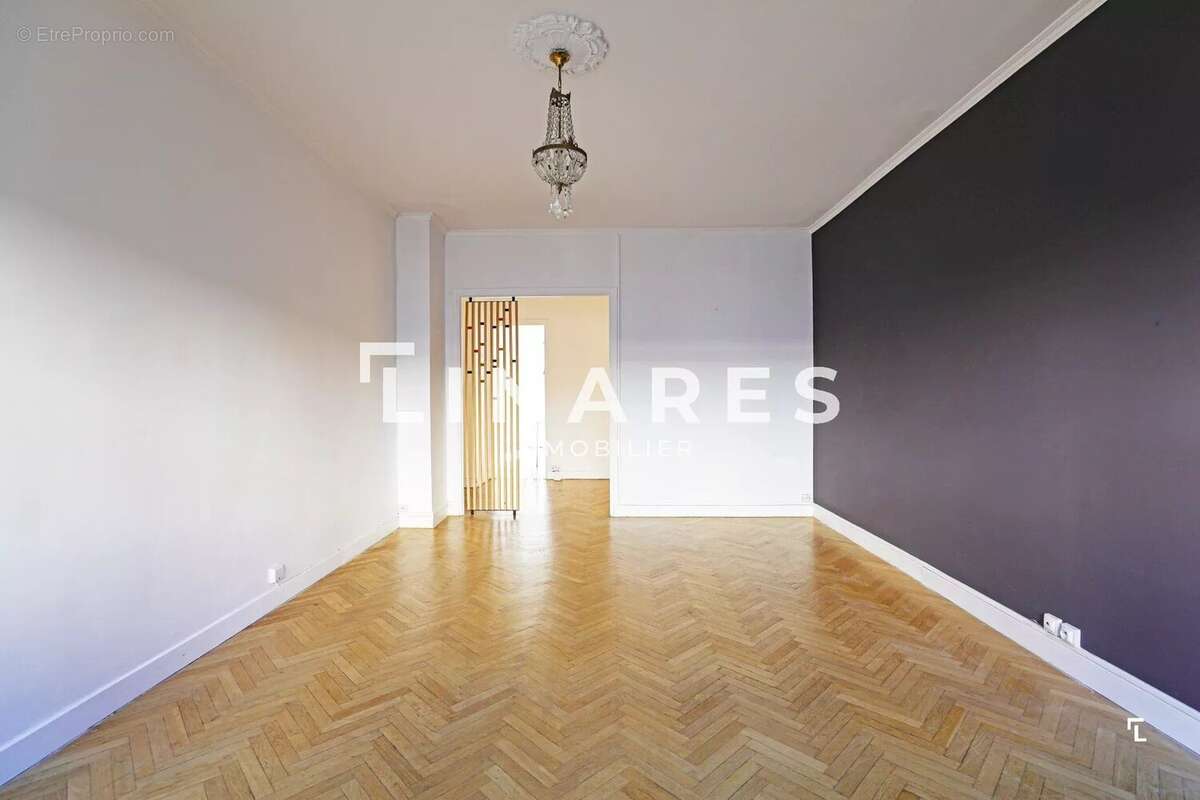 Appartement à MARSEILLE-8E