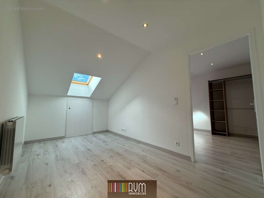 Bureau - Appartement à PONT-D&#039;AIN