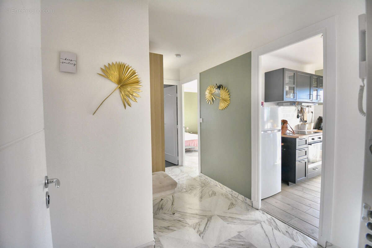 Appartement à LE CANNET