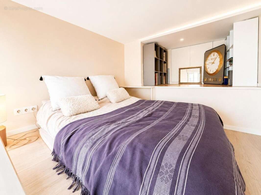 Appartement 86 m² à Paris-9e  - photo 8