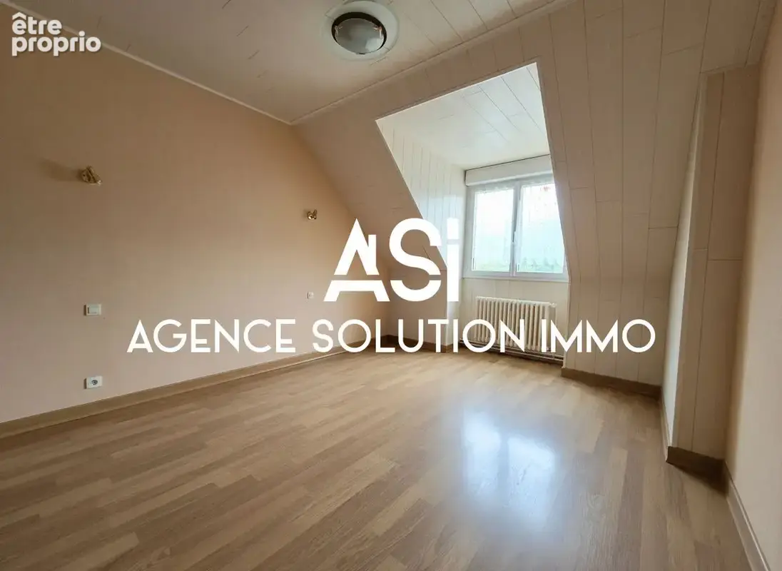 Maison Fougères  6 pièce(s) - 4 chambres sur une parcelle de 407 m² de terrain - photo 8