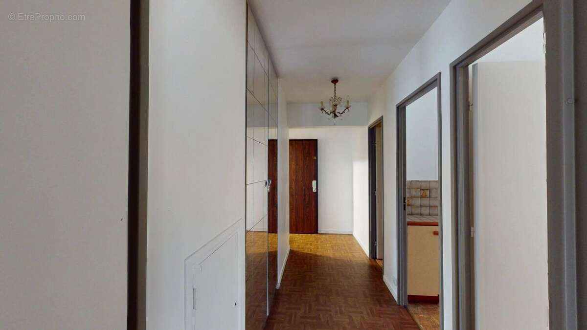 Appartement à CHENNEVIERES-SUR-MARNE