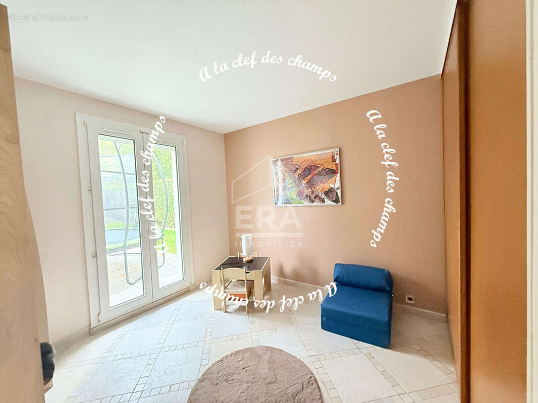 Maison à GIF-SUR-YVETTE