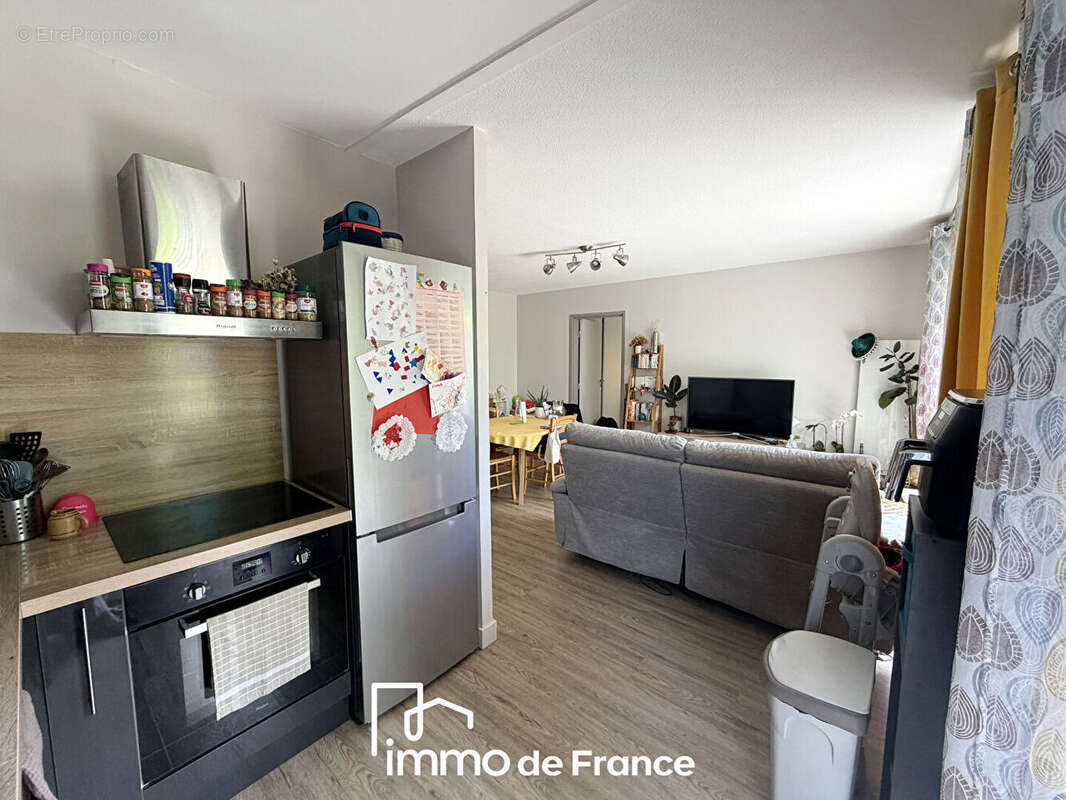 Appartement à LUC-LA-PRIMAUBE