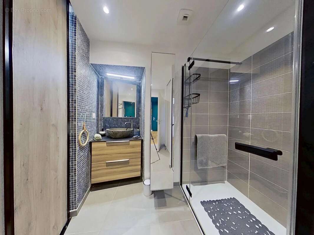 Appartement à HYERES
