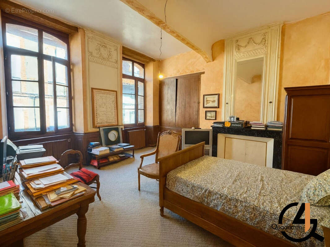 Maison à MONTESQUIEU-VOLVESTRE