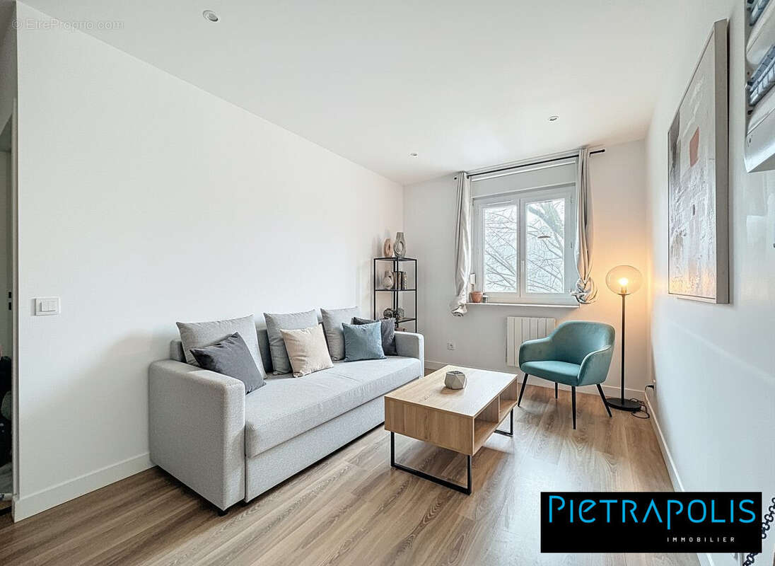 Appartement à OULLINS