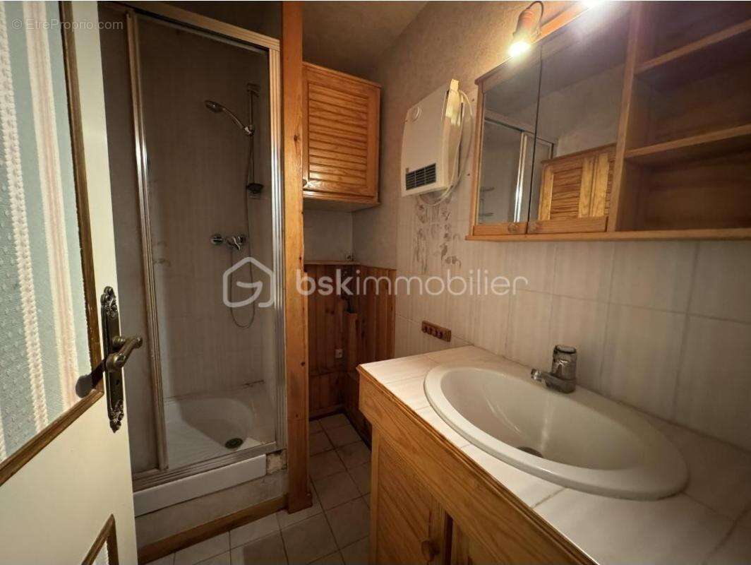 Maison à SAINT-PIERRE-DU-PERRAY