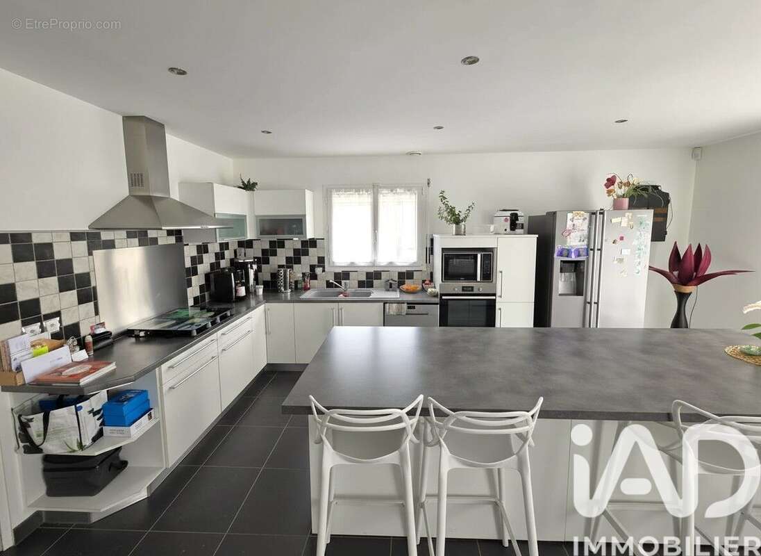 Photo 5 - Maison à SAINT-JUST-LUZAC