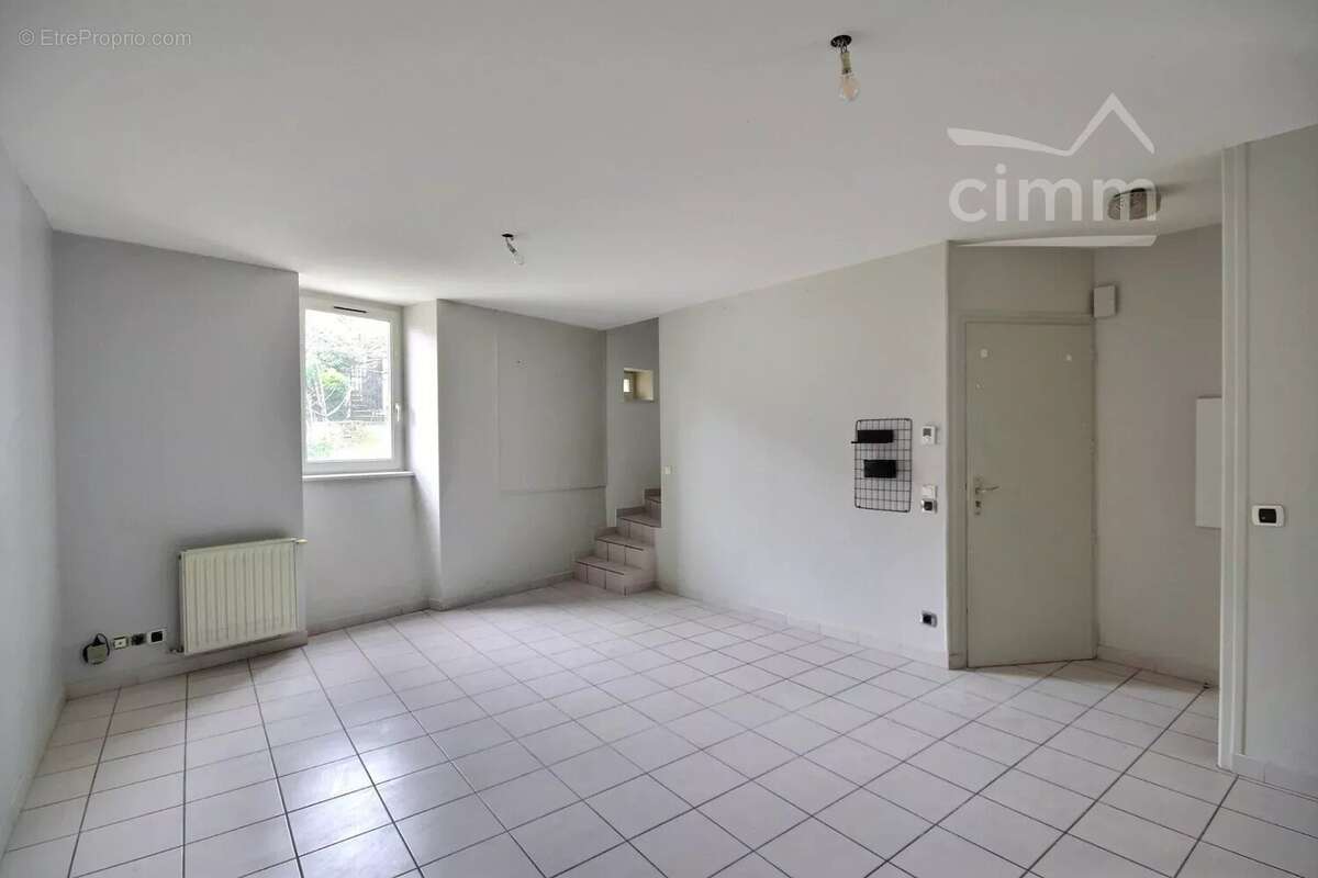 Appartement à CRUAS