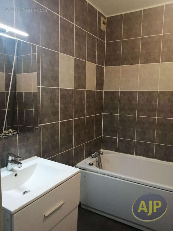 Appartement à SAINTES