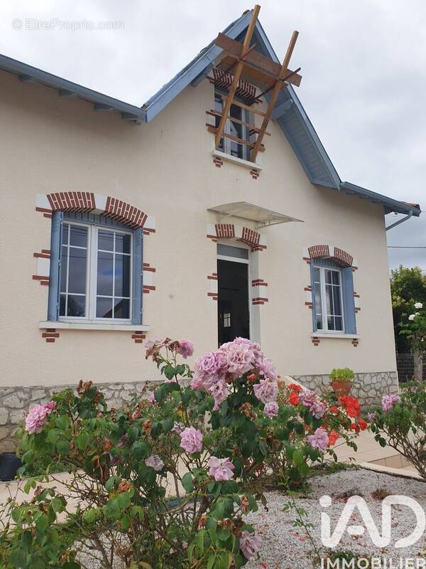 Photo 1 - Maison à AIGUILLON