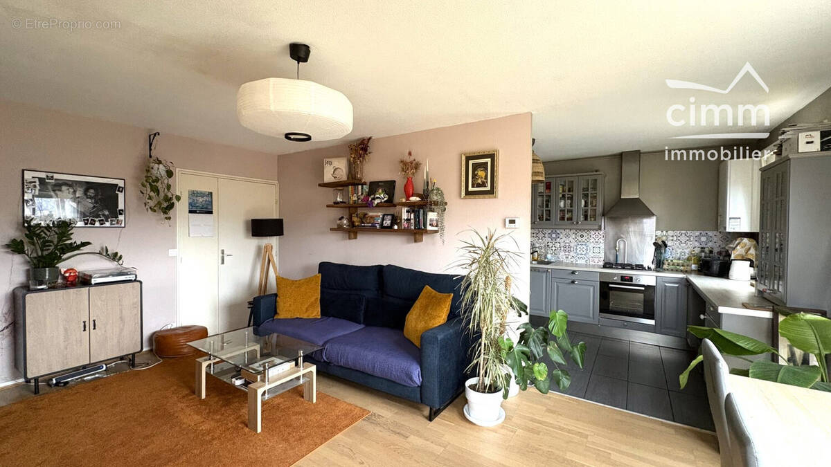 Appartement à SAINT-MARTIN-D&#039;HERES