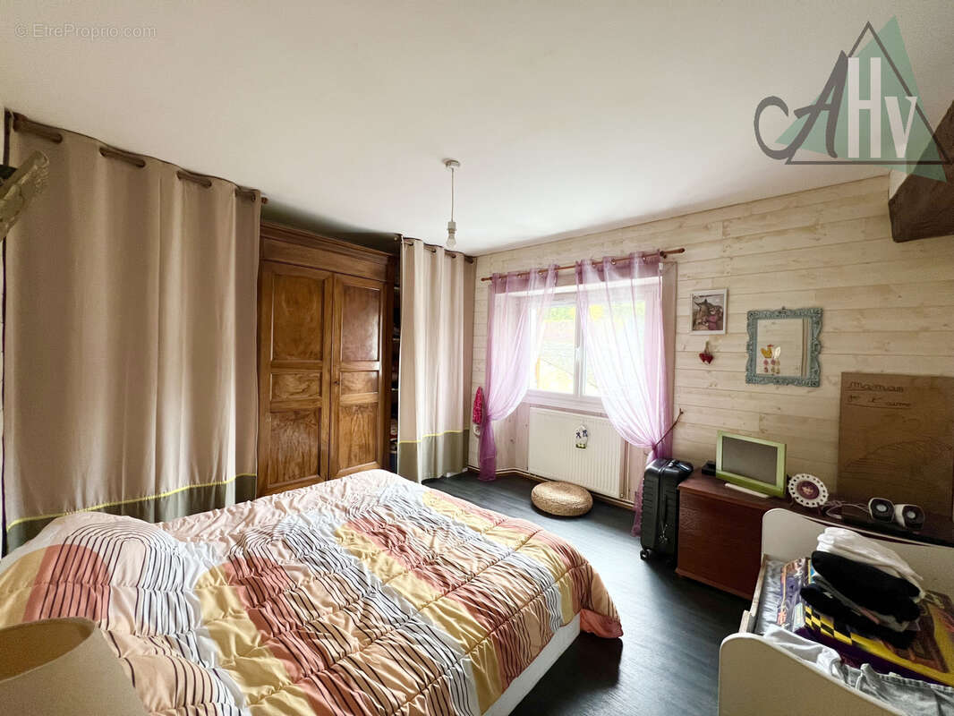 Maison à CHALAUTRE-LA-PETITE