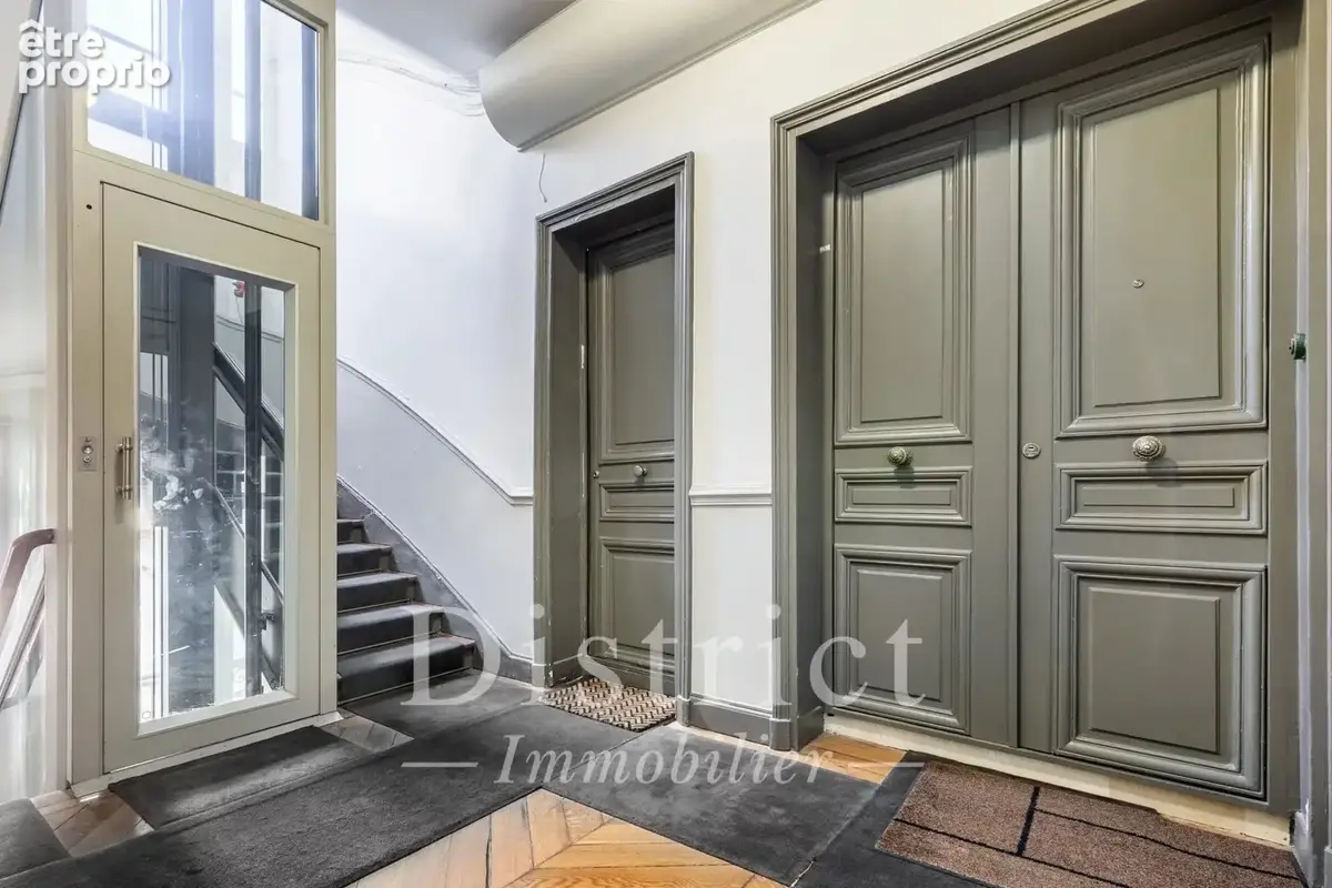 Exclusivité Triangle d'Or. 4 pièces de 75m² en excellent état - photo 8