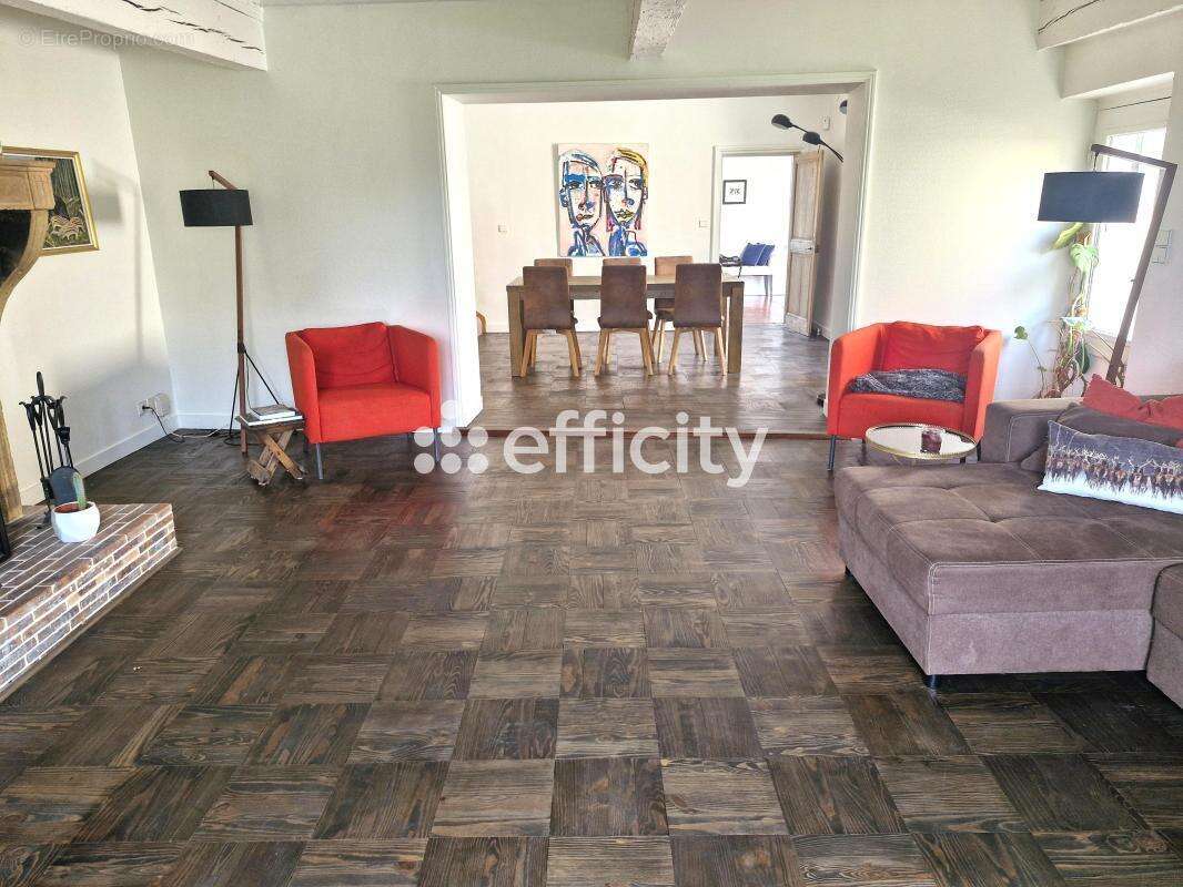 Maison 374 m² à Millery  - photo 8