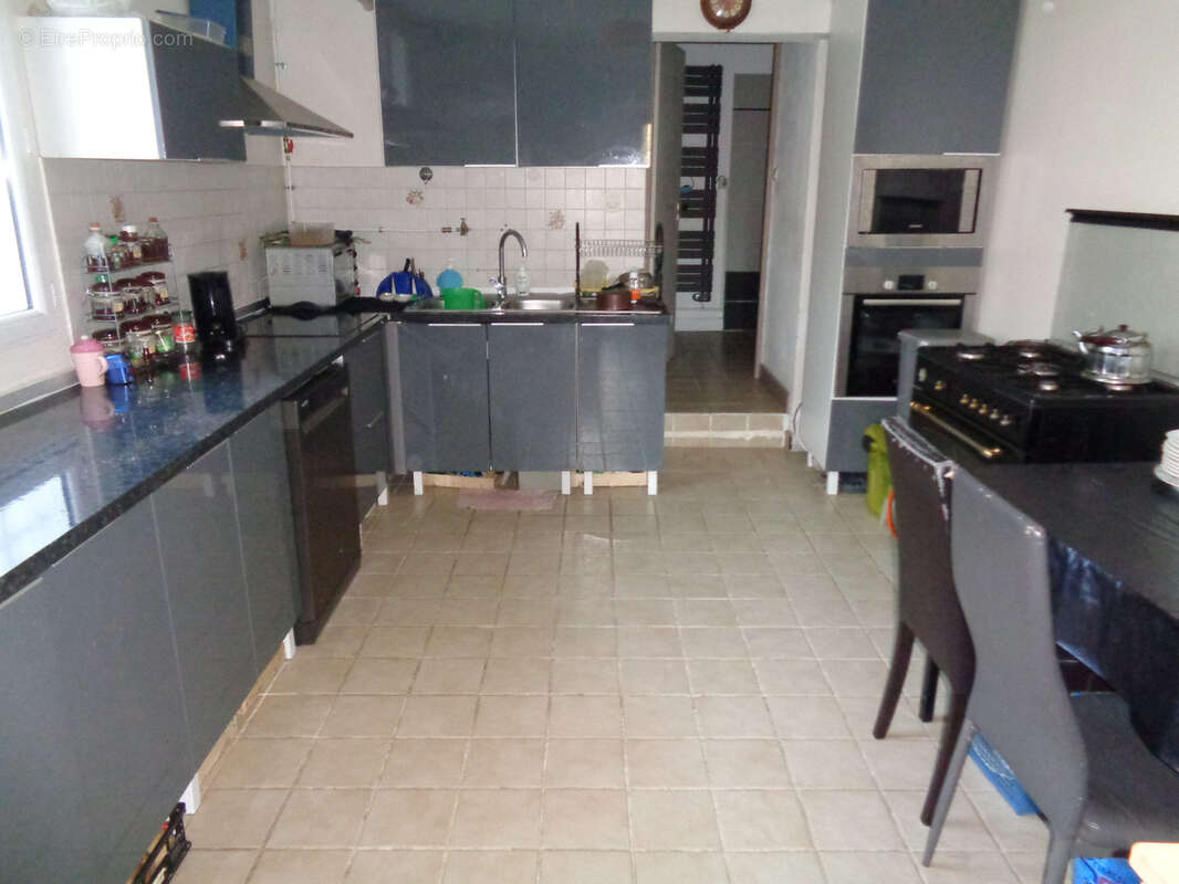 *TERRAIN 400 M2  pour faire deux immeubles 1600 m2 minimum. - photo 15