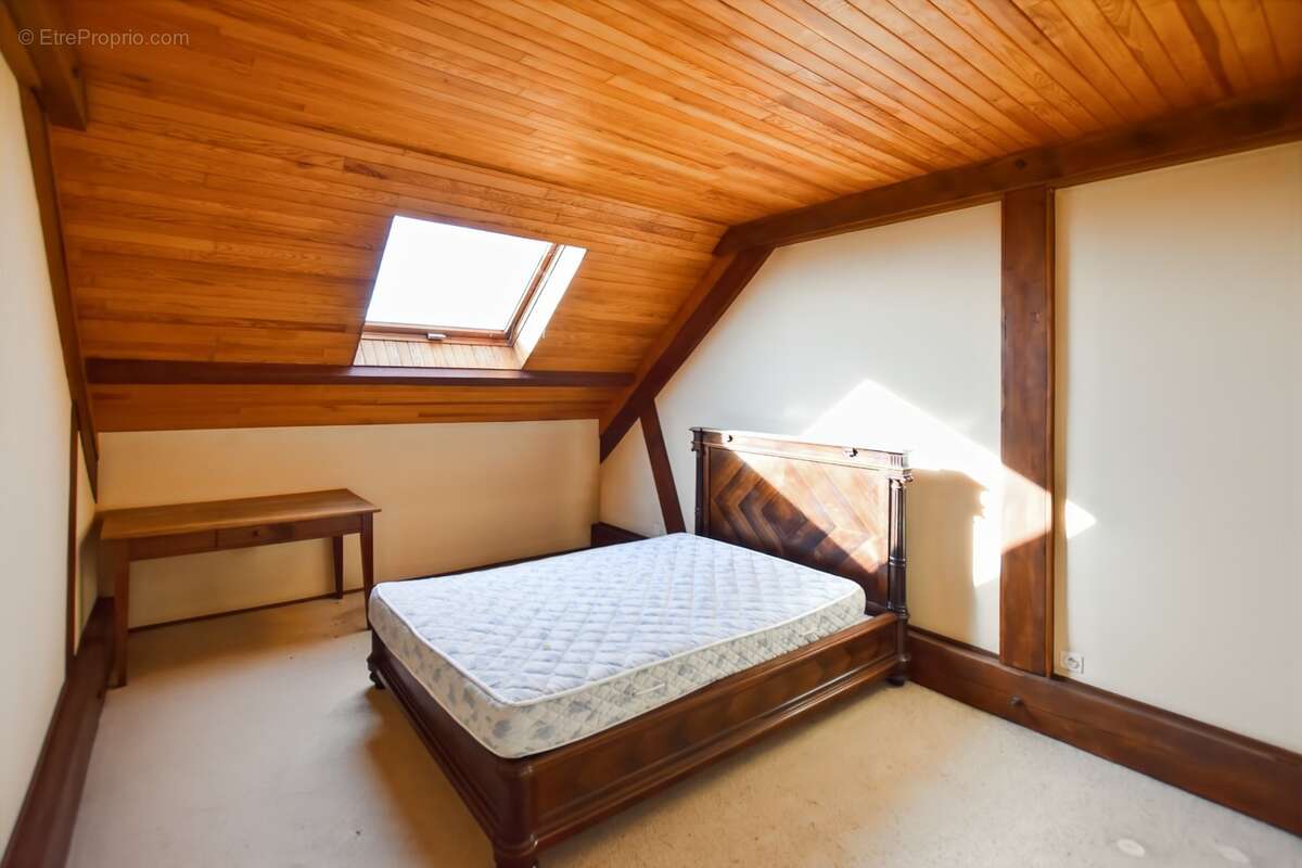 Maison sur sous-sol de 149 m2 avec 1840 m2 de terrain  à FARGES LES CHALON (71) - photo 24