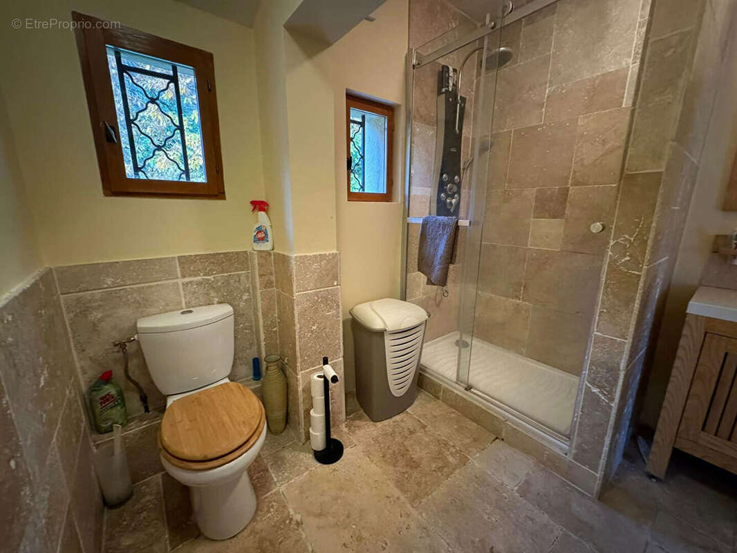 Terrain à COMPREIGNAC