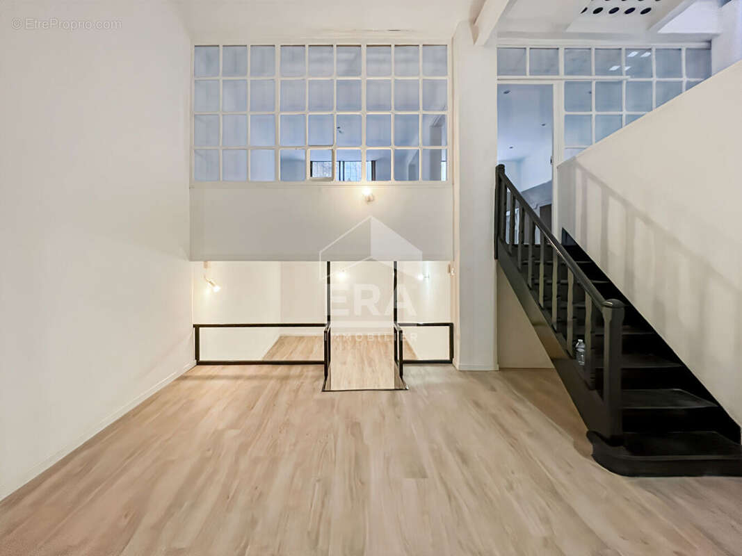 Appartement à MARSEILLE-1E