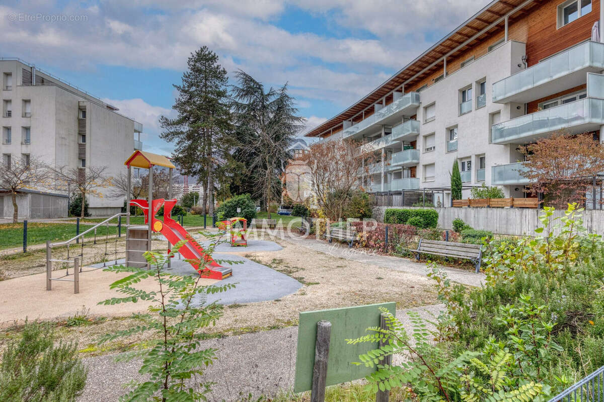 Appartement à SAINT-EGREVE