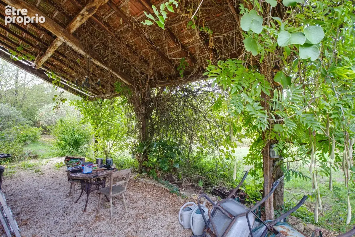 Magnifique grange rénovée avec piscine et plus d’un hectare de terrain, adapté à l’activité équestre ou petite ferme - photo 14