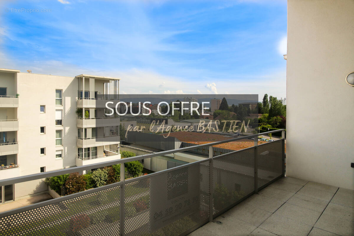Appartement à SAINT-GENIS-POUILLY