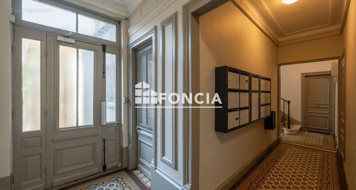 Foncia Le Raincy vous présente ce charmant appartement de 3 pièces de 48 m² - photo 12