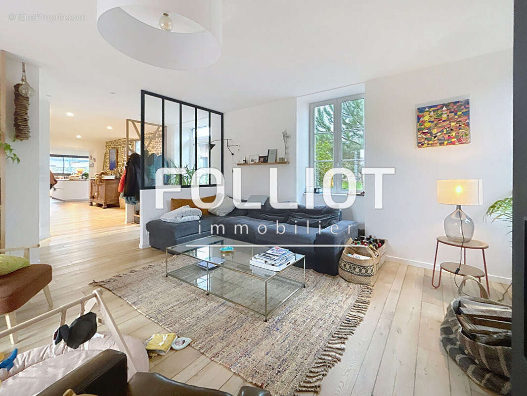 Maison à SAINT-PAIR-SUR-MER