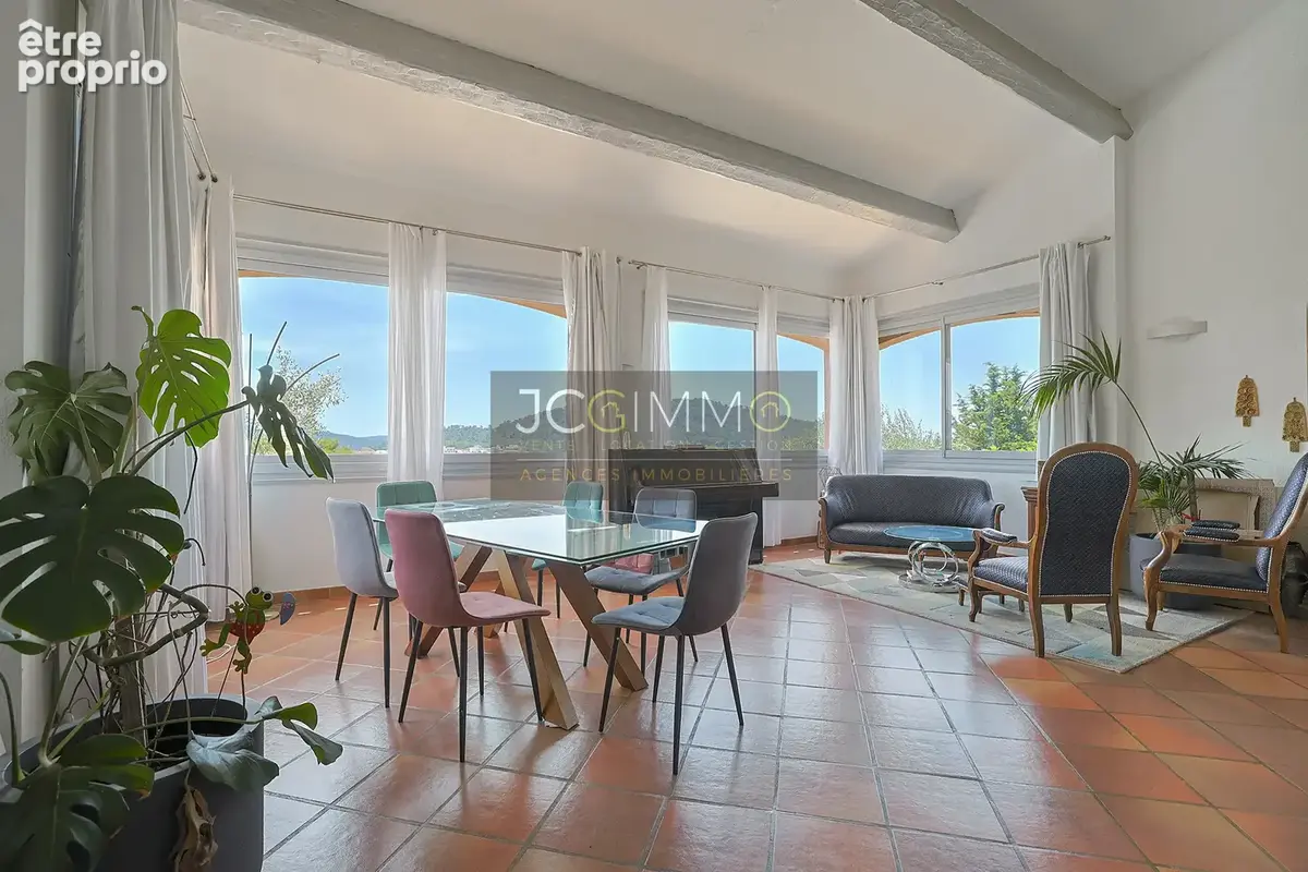 Villa T8 190m2 hab + Dépendance + Piscine + Vue dominante - photo 2