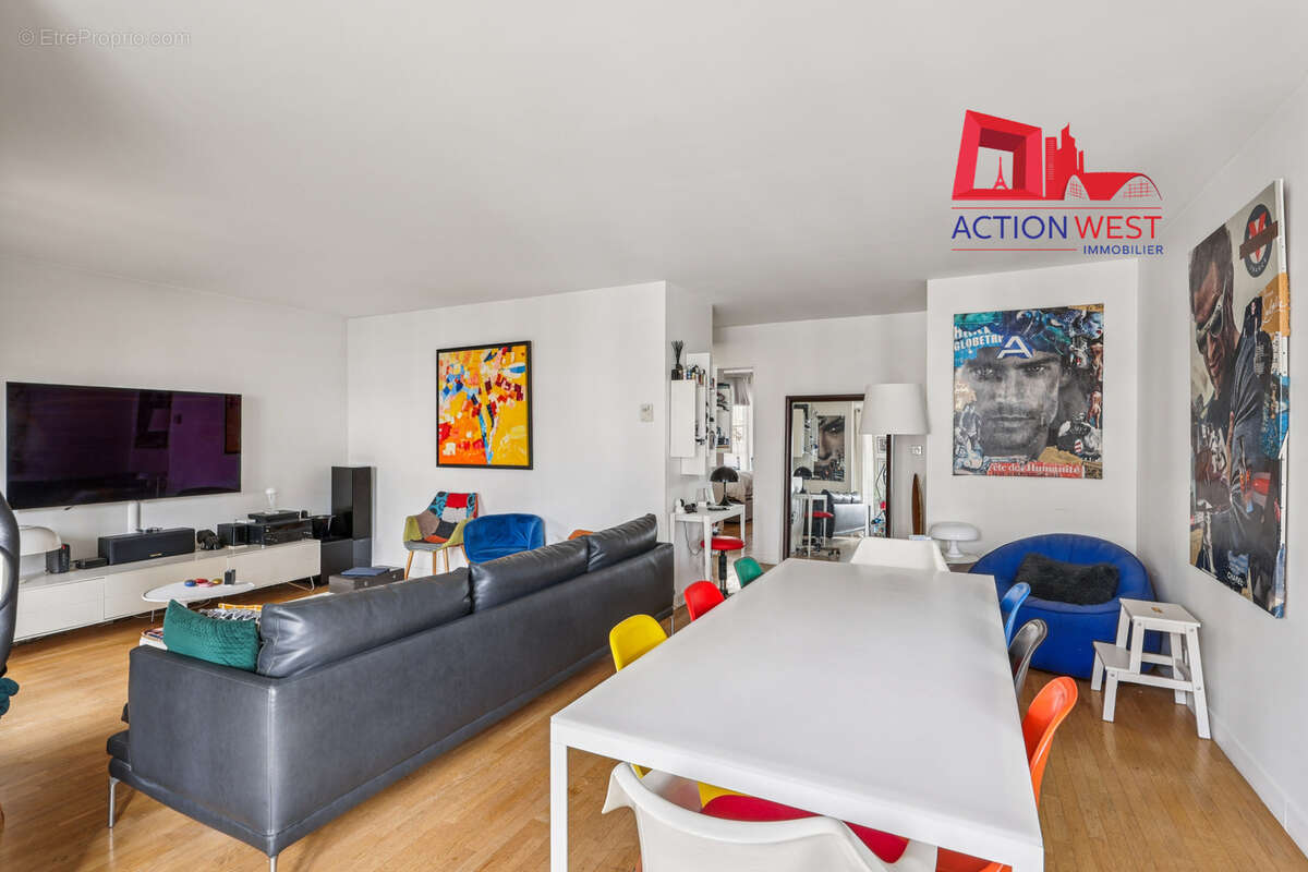 Appartement à COURBEVOIE