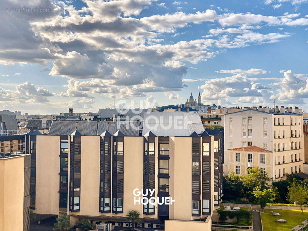 Appartement à PARIS-10E