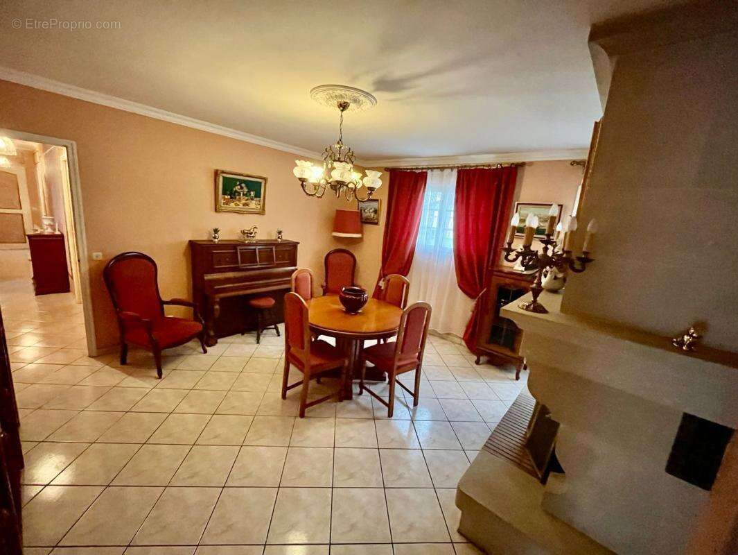 Maison à SAINT-LOUBES