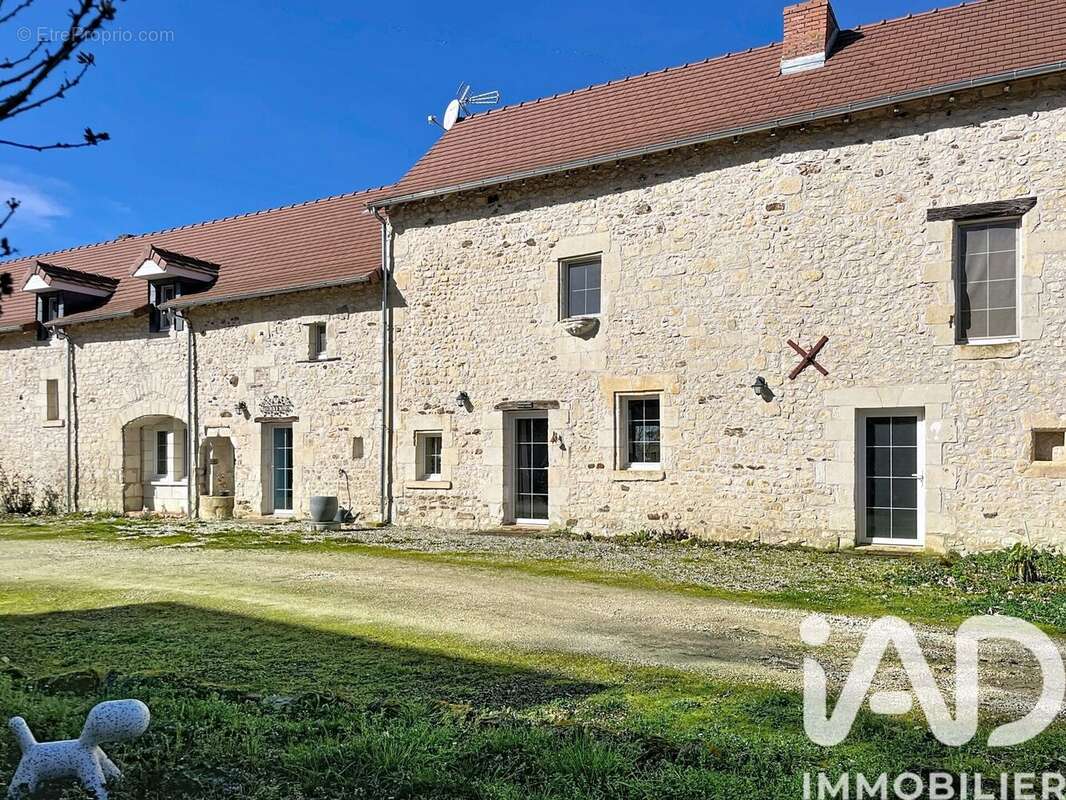 Photo 3 - Maison à DANGE-SAINT-ROMAIN