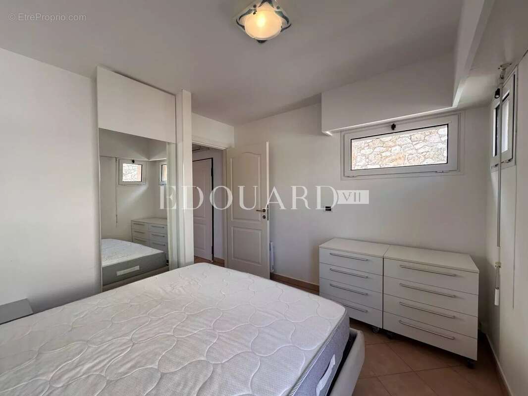 Appartement à ROQUEBRUNE-CAP-MARTIN