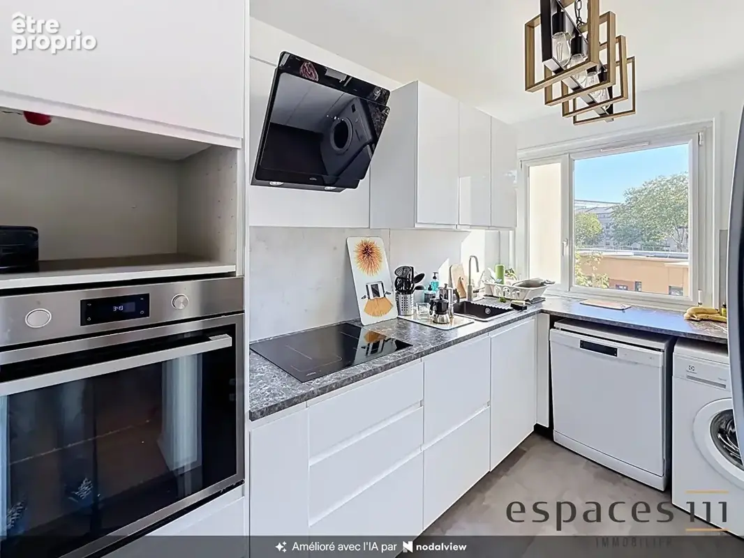 Vaste 4 pièces de 92 m² / ravalement récent avec ite / à pied de la gare - photo 3